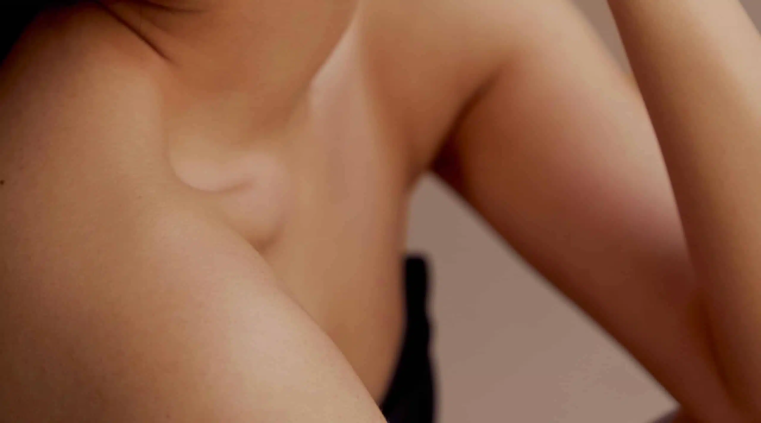 Tränenrinne mit Hyaluronsäure unterspritzen Hannover